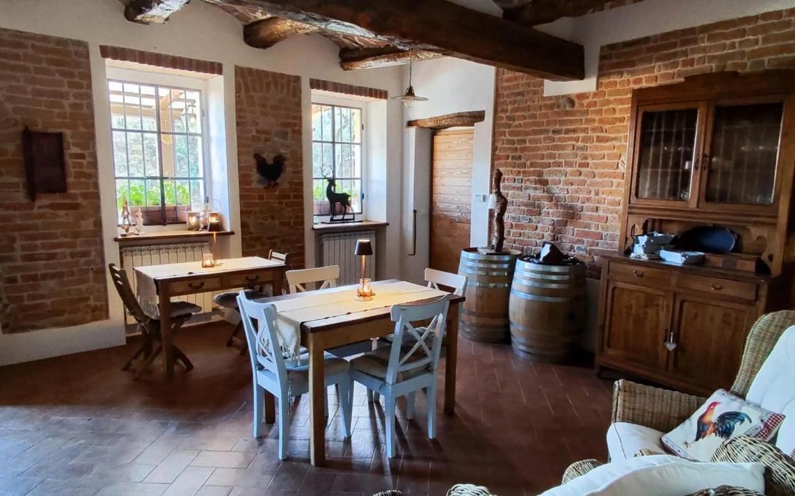 La Casa In Collina Bed & Breakfast Cinzano Bagian luar foto