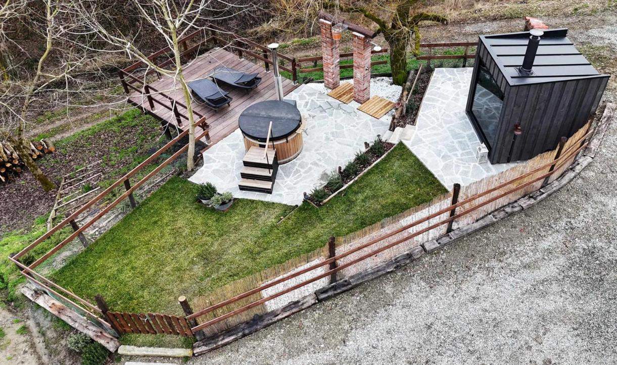 La Casa In Collina Bed & Breakfast Cinzano Bagian luar foto